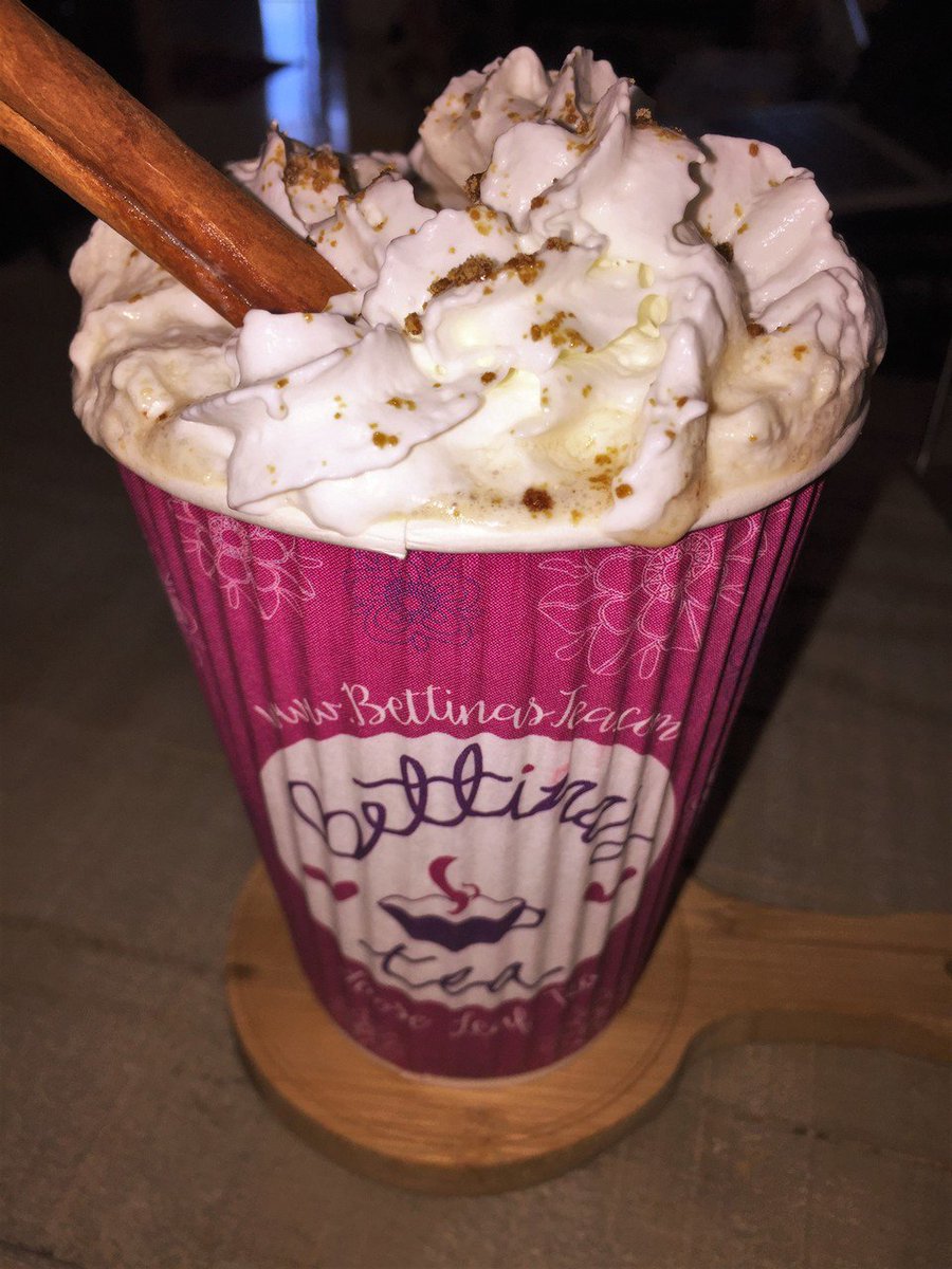 BettinasTea's tweet photo. There is nothing like a good #ChaiLatte to warm up the soul in the colder months βπ
#DrinkTea #TeaTime #ColdMonths #ILoveTea #BettinasTea https://t.co/kxuu4yyd4O