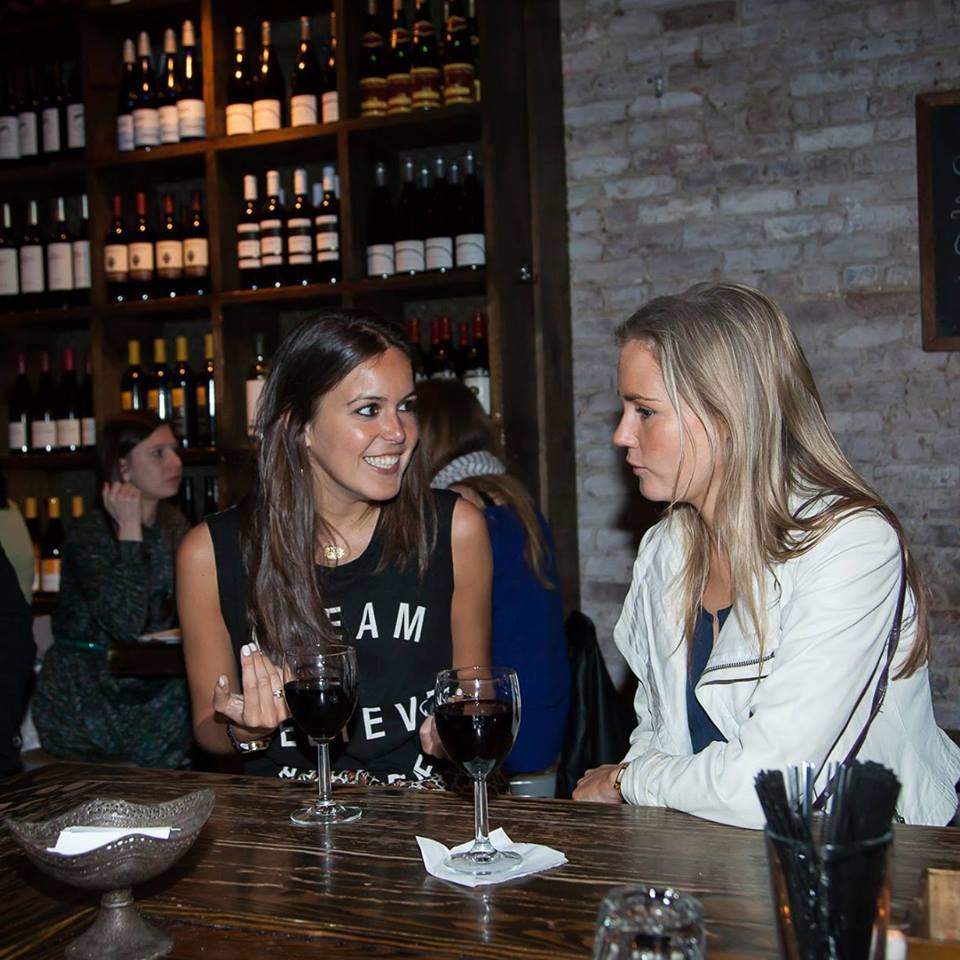 DrinkarooApp's tweet photo. Looking for something more relaxed? Go to @TenDegreesBar's happy hour: 2 x 1 Per Person on ANY Beer, Wine, Cocktail, or Scotch. (noon - 8pm) https://t.co/r6a6LIffJI