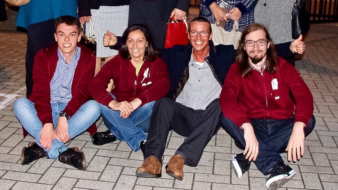 koenvdb_'s tweet photo. #Jokri #Brakel op aanstellingsviering Pastoor Alexander in Ninove. (16 oktober) Foto: Rodjer Serlet https://t.co/yPPR6adnat