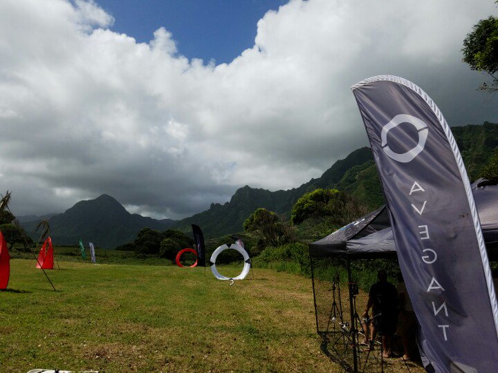 avegant's tweet photo. Day two at @droneworlds with @CONNEX_amimon and the @avegant Glyph https://t.co/2B8sijhgT0
