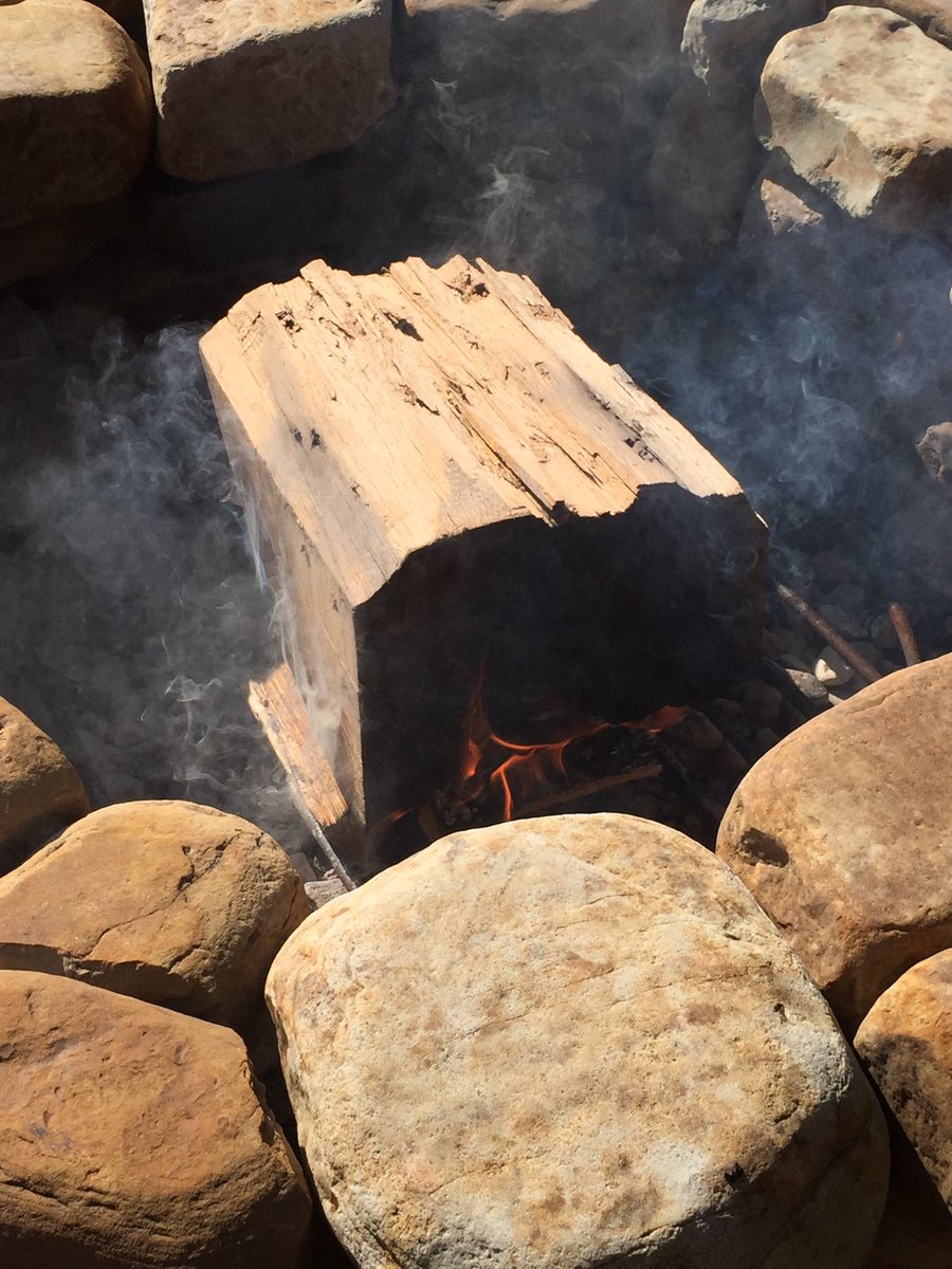 tgpecot's tweet photo. Lit the fire pit. Got the beer. Football + @Cubs + kid and dog = almost perfect Saturday. Just need to #FlyTheW #GoCubsGo #missingthehusband https://t.co/GvHujv5B0d