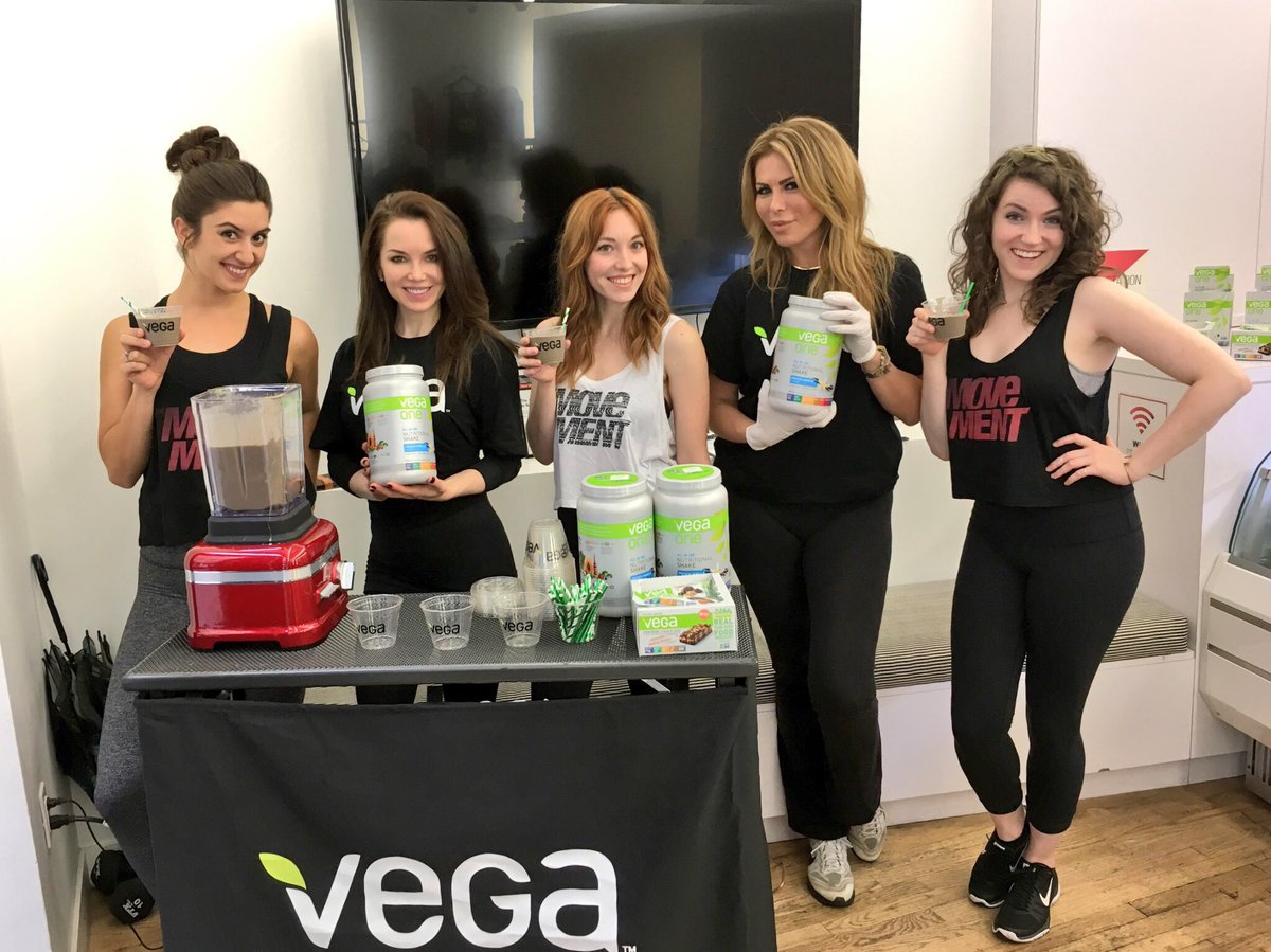 Crew love. <a href="/TheMovement_Fit/">The Movement</a> x <a href="/VegaTeam/">Vega</a>. #FitnessBiathlon #BestLifeProject <a href="/WellandGoodNYC/">Well+Good</a>