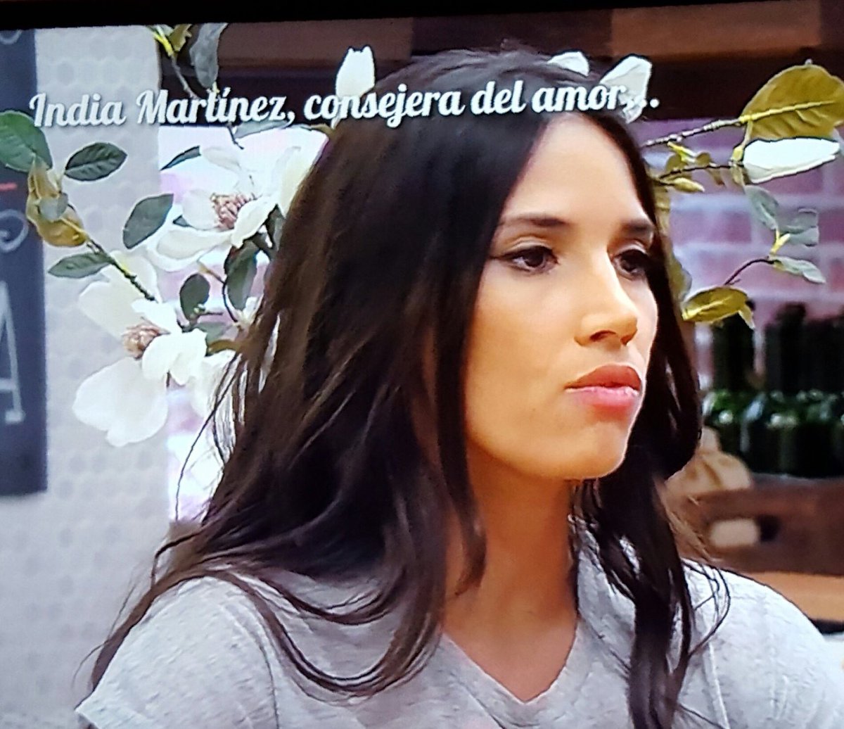 IndiaMartinez's tweet photo. El amor es un secreto que los ojos no saben guardar... https://t.co/aL6B6BrT3r