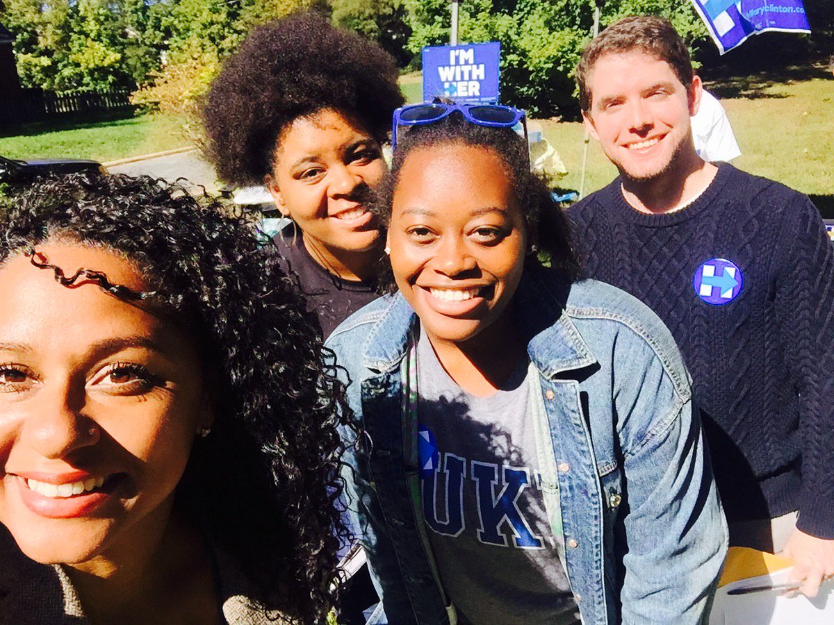 AJones_DC's tweet photo. I am loving my Canvassing Crew 💙🇺🇸💙 #NCVotesEarly #TurnNCBlue #JCSU #WeAreWithHer #democrats2016 https://t.co/zgryME0zny