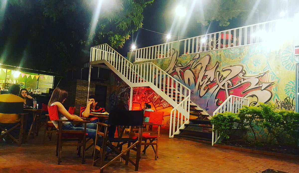 InCasaBar's tweet photo. El bar con más onda te espera! 🎉
No tenes excusas para pasarlo bien esta noche! 
OPEN BAR 19:30 Hs. 
#mehalloenincasa https://t.co/HIA9c567lG
