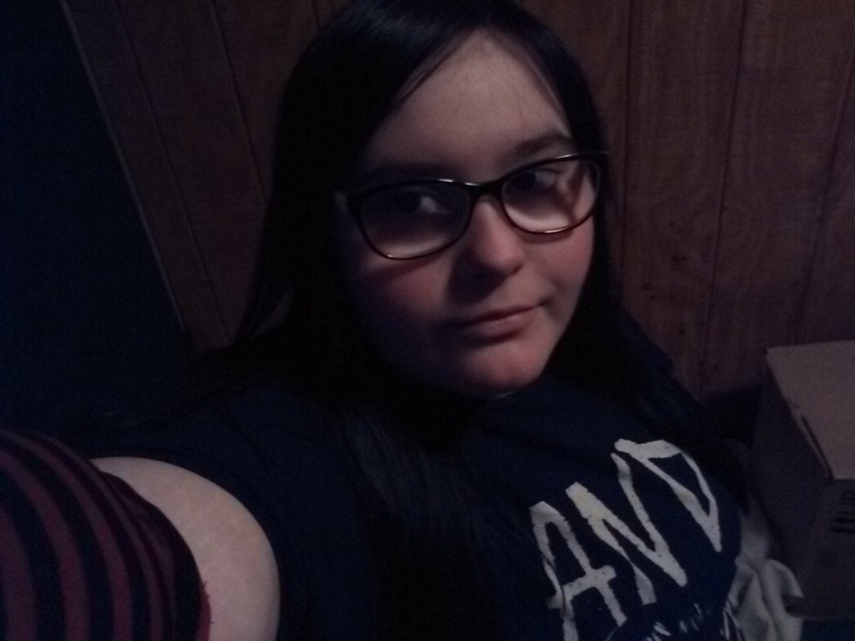 CrimsonCat1997's tweet photo. Saw a cute #kitten , #traded hats and he wore my glasses, my new mask named #psycobear , and my hair is all #black now. https://t.co/ef0KNRpWOx
