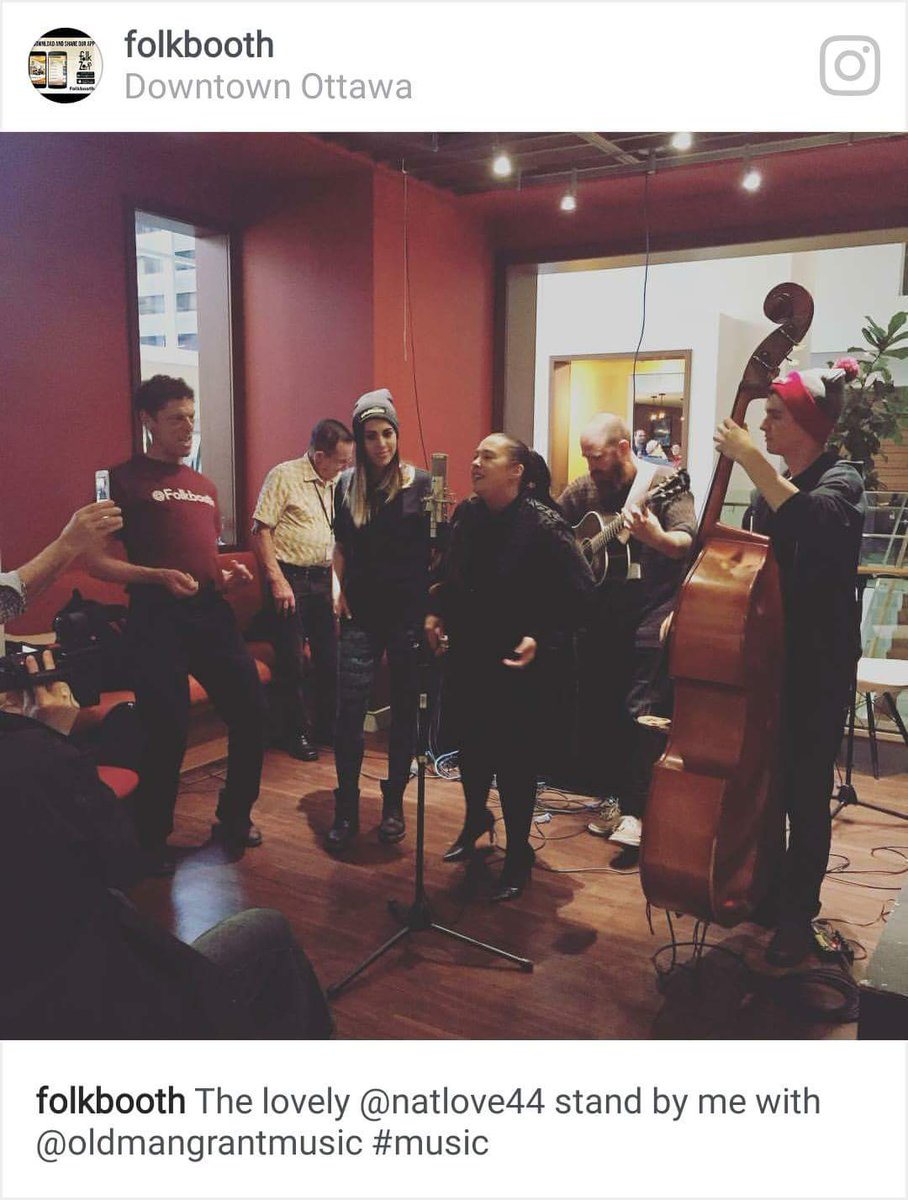 NatalieLamour8's tweet photo. Wow what a fabulous afternoon at Folkbooth, #impromptuperformance  happened with Old Man Grant trio ❤ https://t.co/S4BLpusvNz