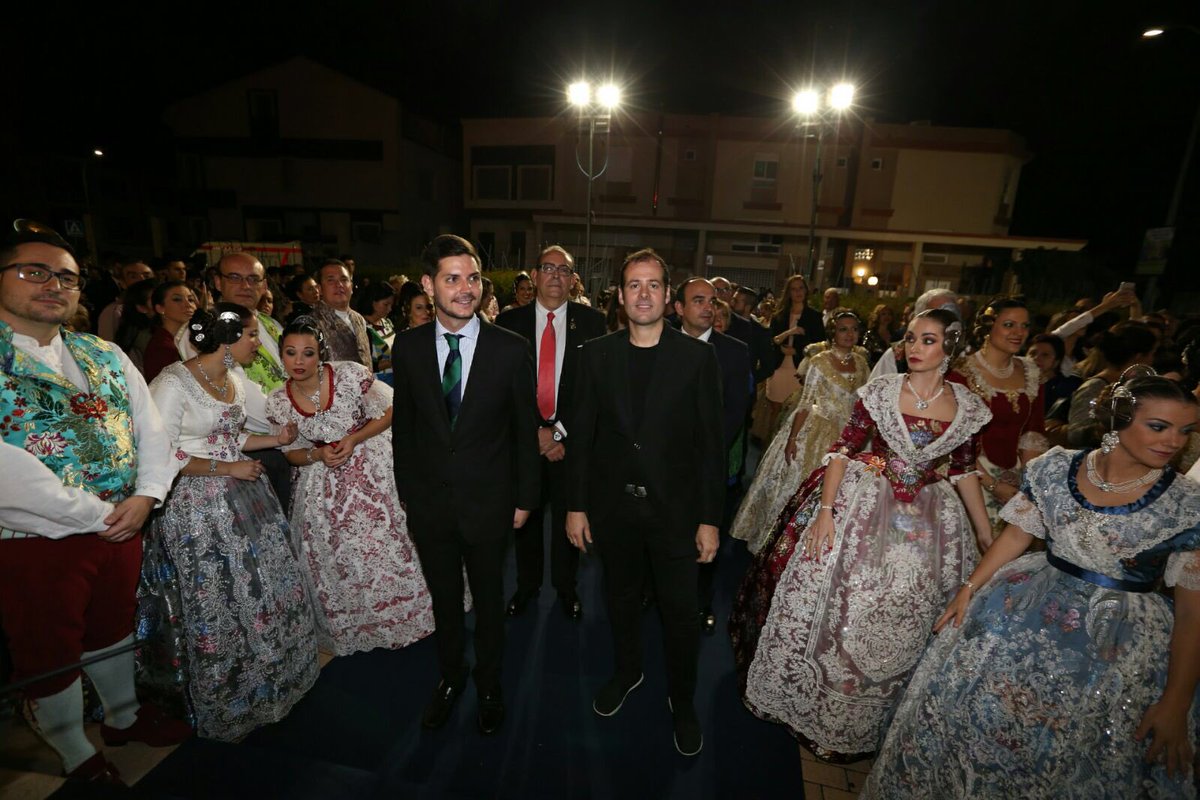 josemaprieto's tweet image. Gaudint de la Presentació de la FM de #Gandia 2017, Maragda Escrivà Noguera. Una nit important per a les @falles_Gandia. #FallesUNESCO