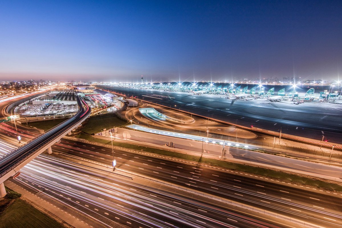 DXB's tweet photo. #DXB is the airport that never sleeps: all food &amp; beverage, retail outlets, services &amp; facilities are open 24/7! https://t.co/hZrCuGy8J8