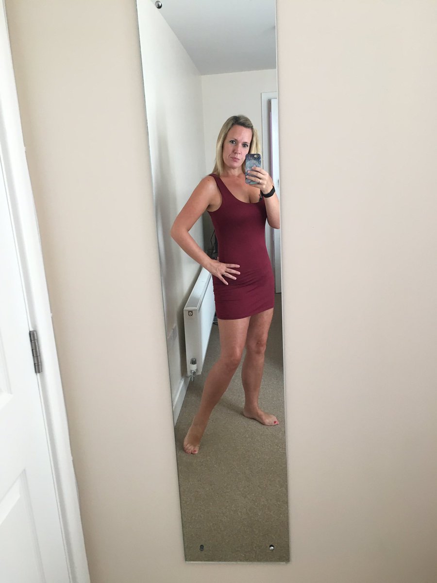 Blondie_gal83's tweet photo. When you get called ugly just pick yourself up and battle on. Love being single 👊🏻#singlelife #singemom #movingon https://t.co/k7Ba3QQswE
