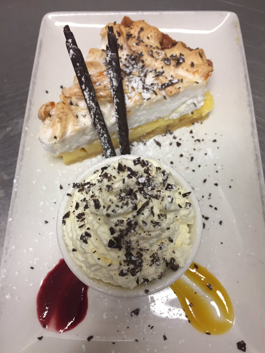 TheBridgeTavWW's tweet photo. Lemon Meringue Pie #TheBridgeTavern #GastroFood #Desserts #Homemade #Delicious https://t.co/G2WqZltAW7