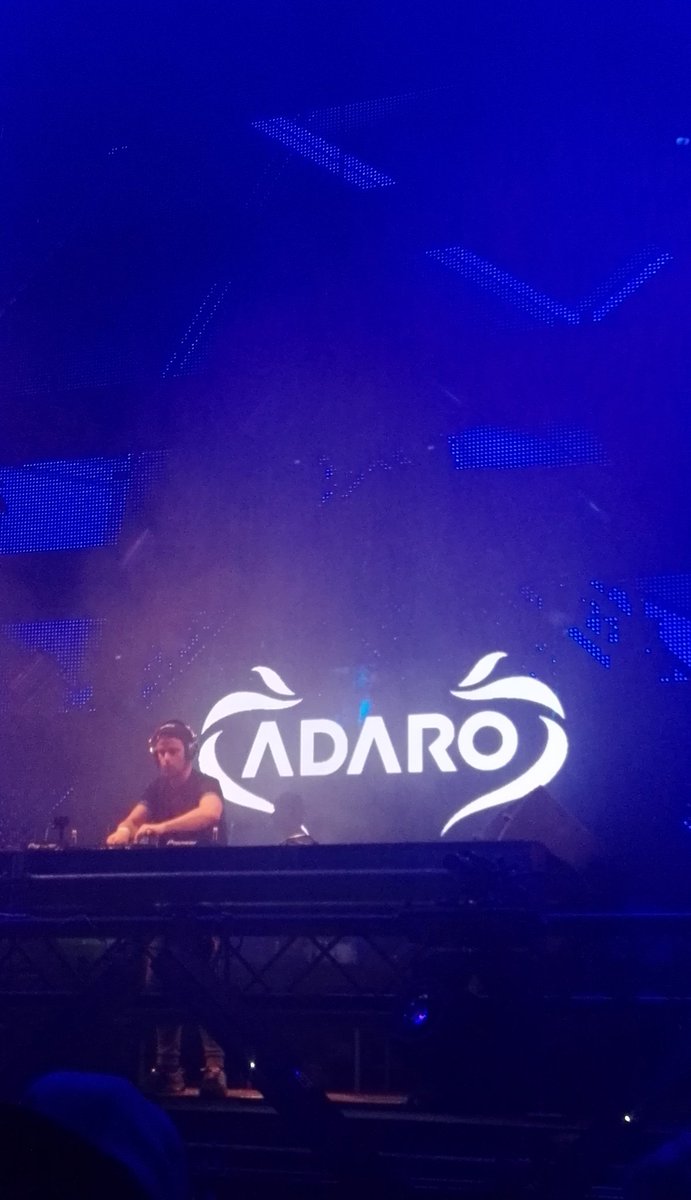 Nerea_Hardstyle's tweet photo. Muchísimas gracias por el fiestón de anoche #Dixtopia, os lo currastéis muchísimo @in_hard_w_trust  🙆 💪 👊 https://t.co/bMTgDnTUqj