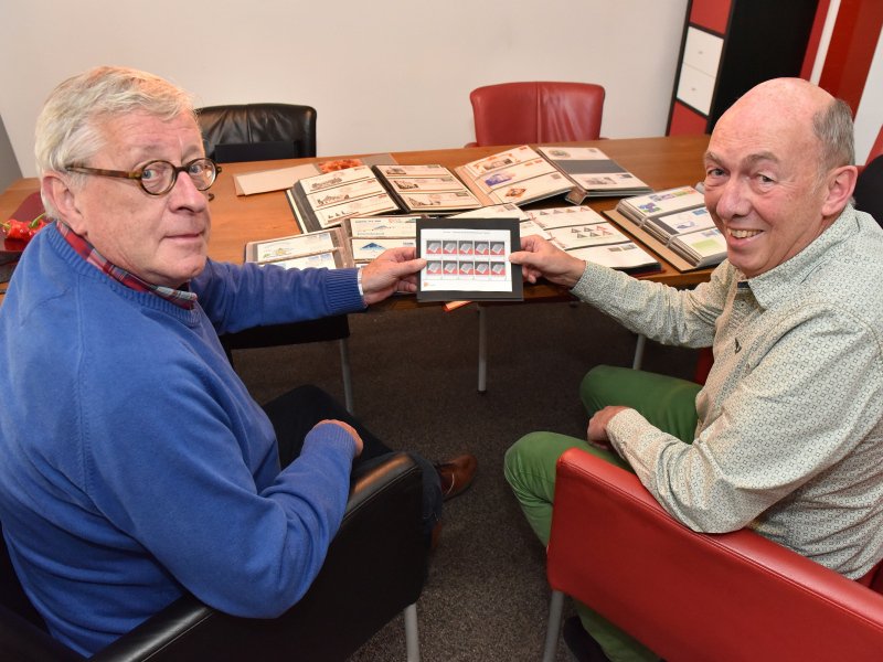 PVMonster's tweet photo. Internet brengt nieuw leven in de wereld van postzegelverzamelaars

| @hengeloweekblad - #VTP | https://t.co/G3xcTqCoOM https://t.co/BZdH92e8yD