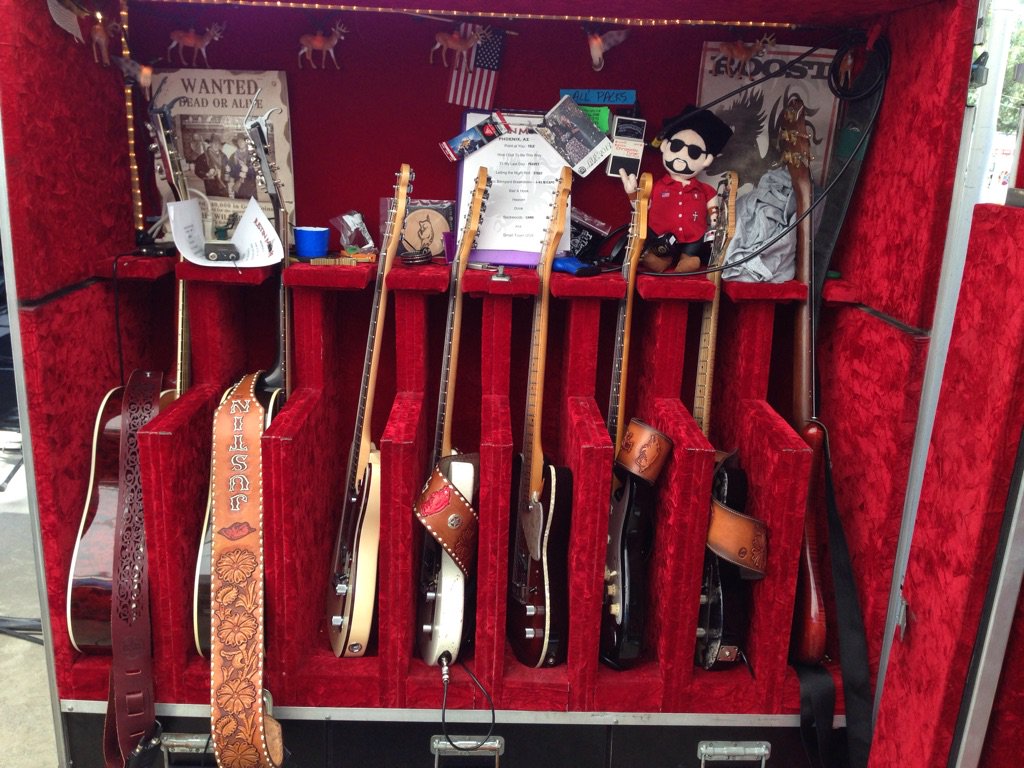 Hwy98Country's tweet photo. Could these be @Justine Moore's guitars @big ybayoumulletfest ??? PLS #retweet https://t.co/yOchSp547z