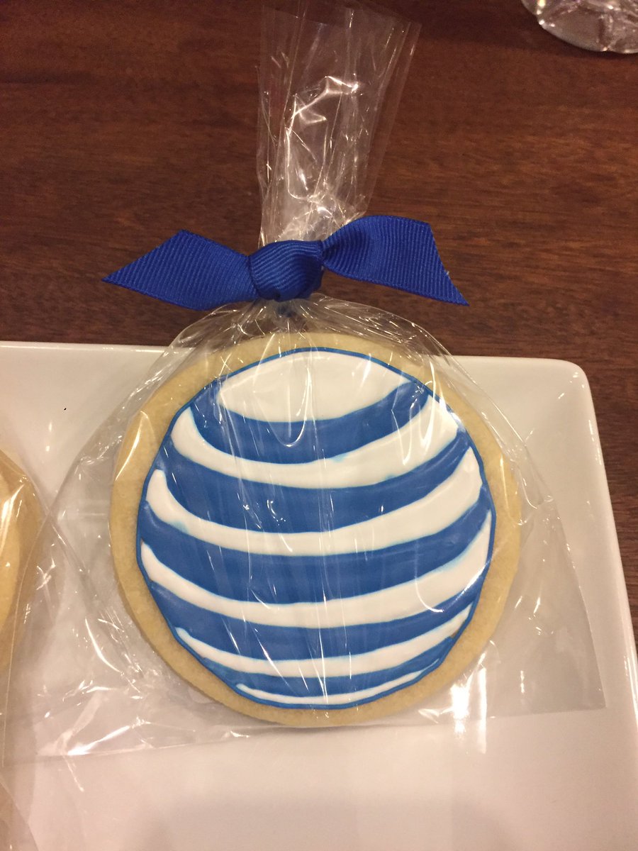 lisatenorio's tweet image. Having a great day with the @WomenOfATT_ERG Florida Chapter!   #SHIFTforward