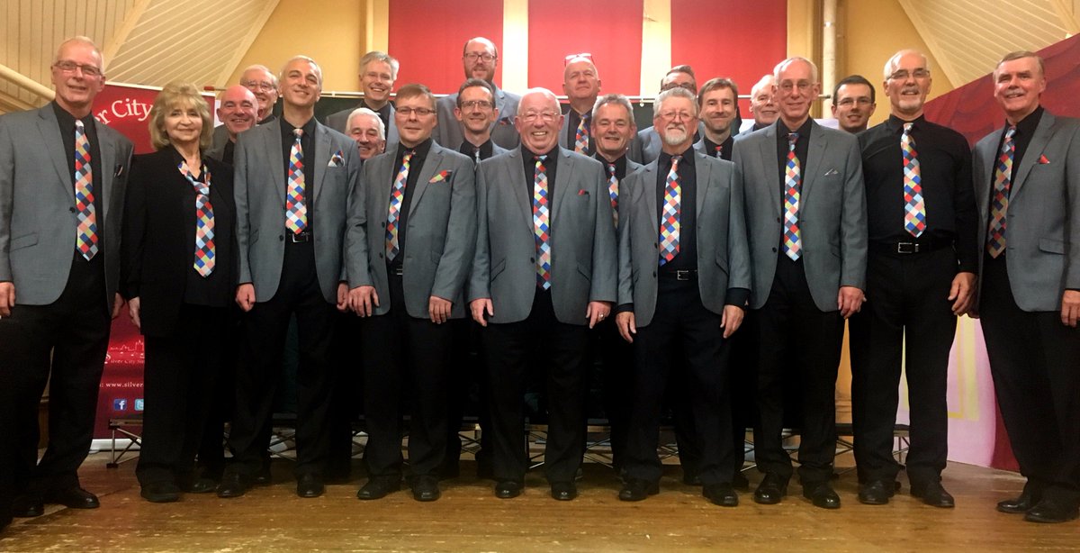 First appearance of our new outfits at a gig for the Aberdeen Buchan Society. A very enjoyable evening!