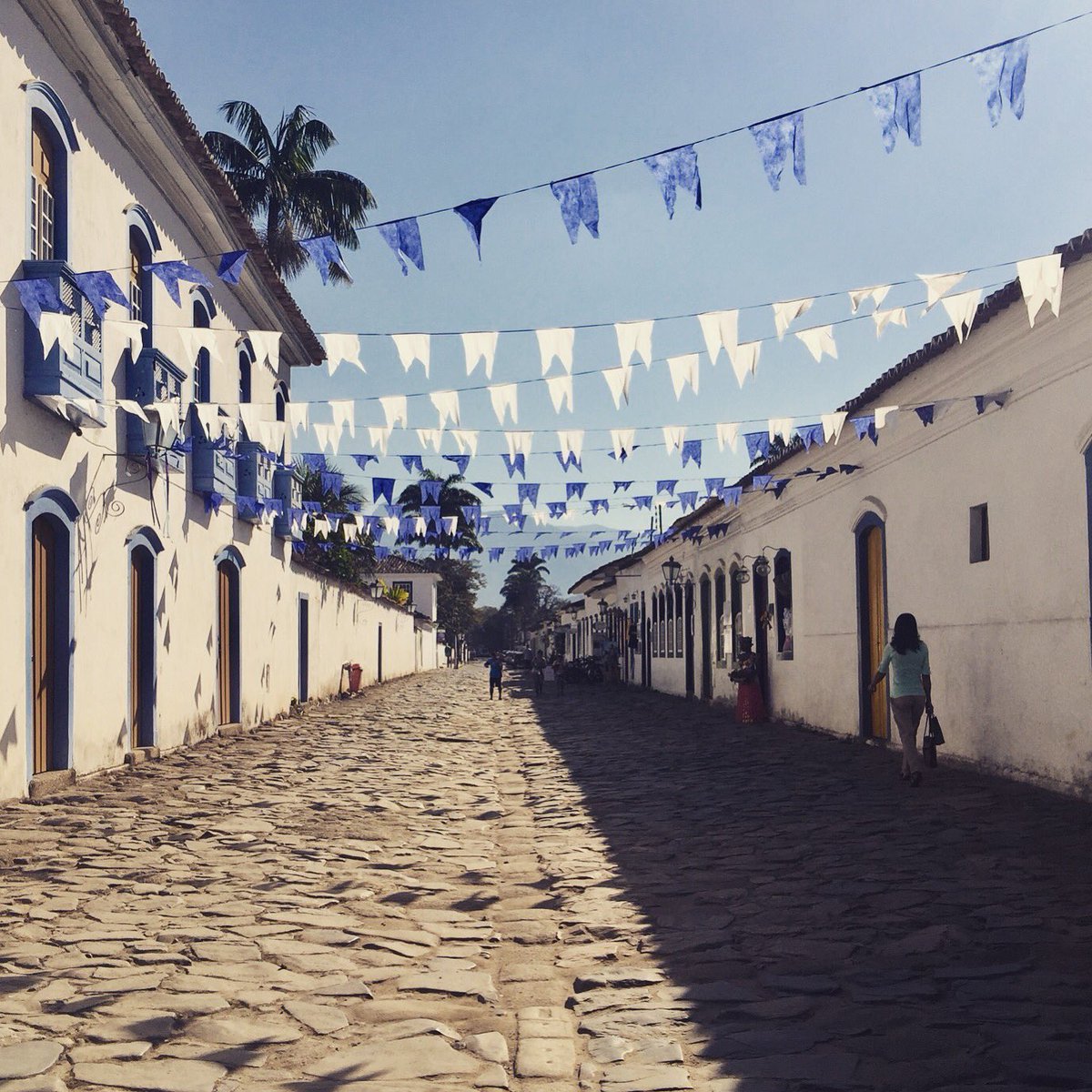 traveleatlearn's tweet photo. The charming colonial town of Paraty #Brazil. A very relaxed change of pace from hectic #Rio! https://t.co/PXG4fFhS3Z