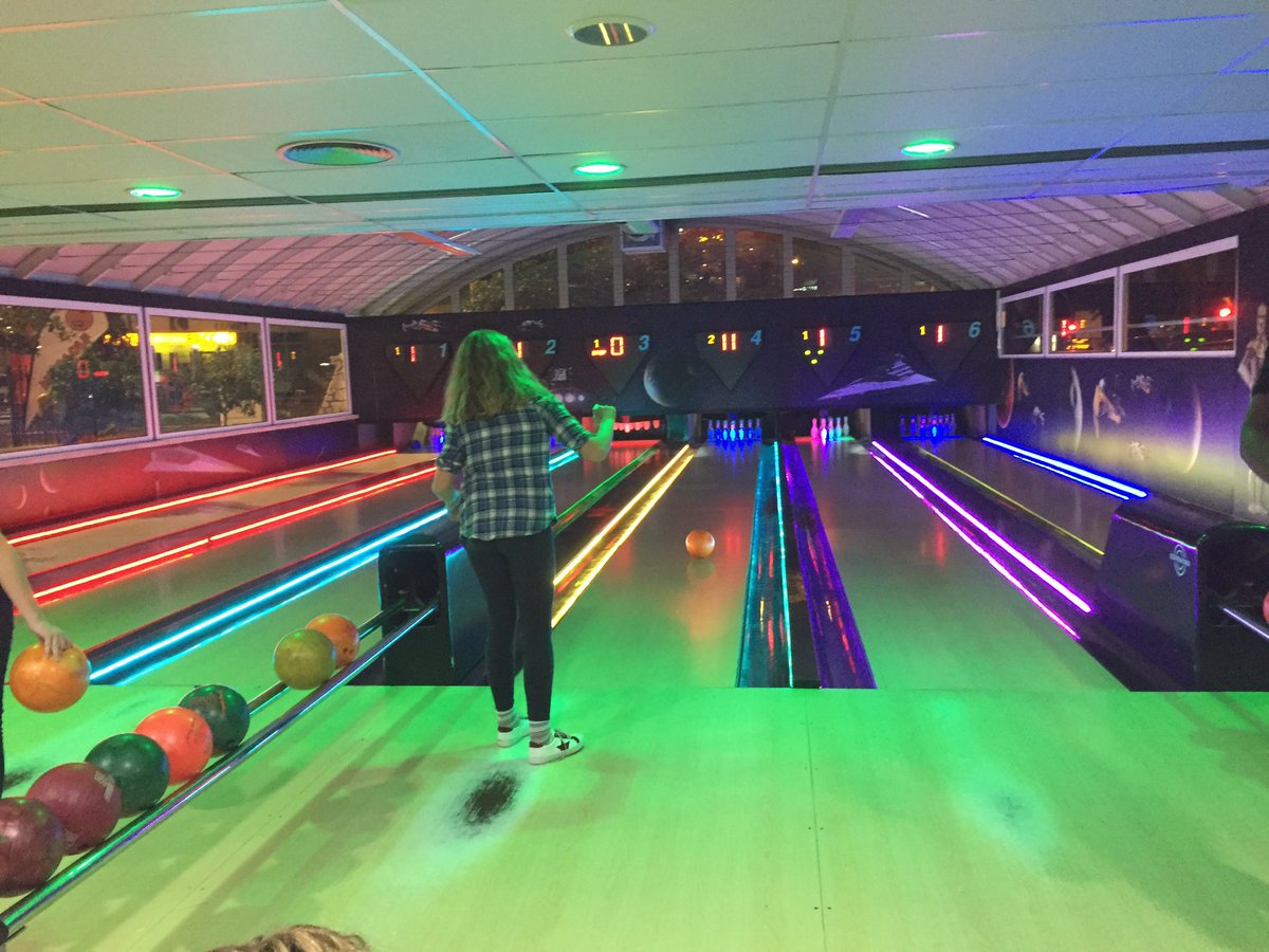 Some striking action this evening - but on the lanes, rather than the football pitch! I know, sorry..... #BGSonTour #no1pun