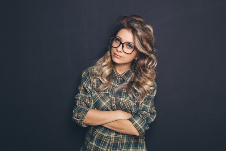 CariCole's tweet photo. #Singers #Musicians Take a moment & get real about what's holding back your #MusicCareer: https://t.co/mnBzLN5F9V #replacefear #dreambigger https://t.co/bBjYQkMlGV