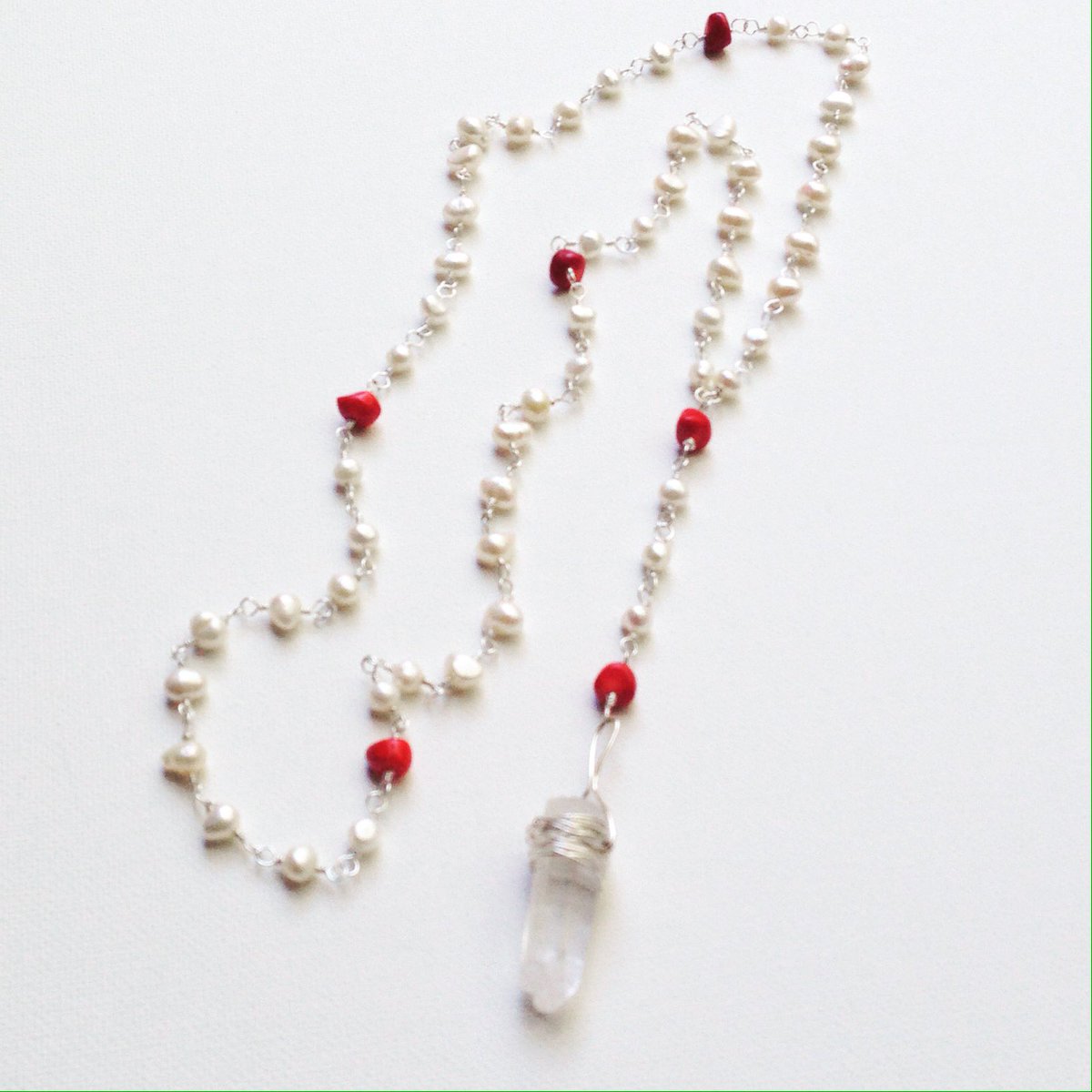 christinascards's tweet photo. Handmade rosary w freshwater pearls, red coral stones and crystal bullet. Comment or DM to purchase. $65
#Atx
#handmade https://t.co/beN4DMBrNp