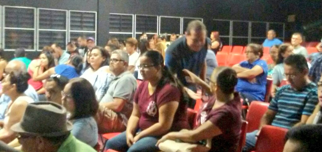 vtorres2016's tweet photo. Taller de Funcionarios con #LuigiTorres próximo Alcalde de #Yauco #SomosUnEquipo #GarantizaTuFuturo #HoySomosMas #JuntosPodemos #Víctor2016 https://t.co/Q8fxhgkr7T