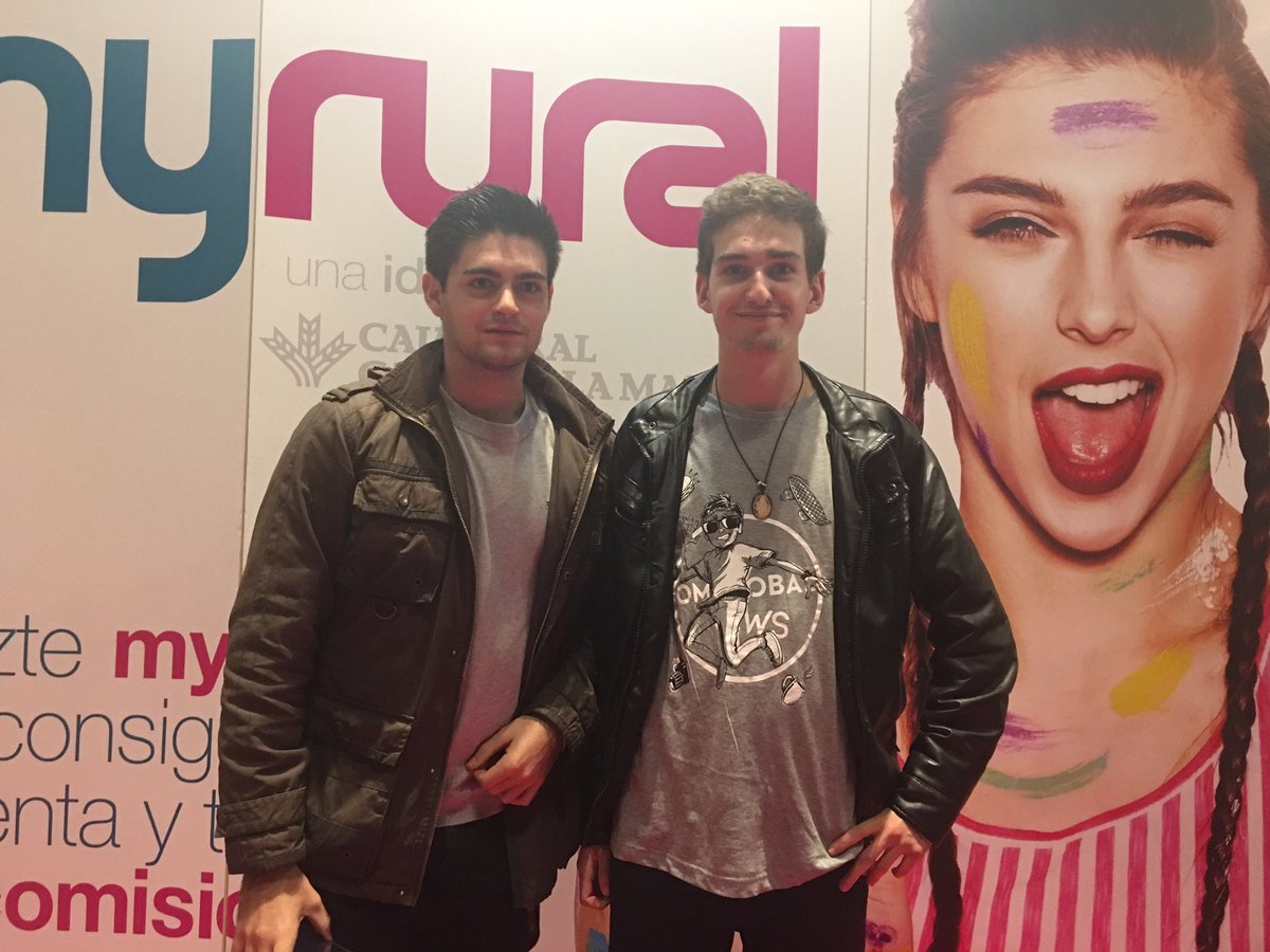 Reycharofficial's tweet photo. #ExprimeLimones4K #SamsungMadFun https://t.co/2RAlc0qP8p