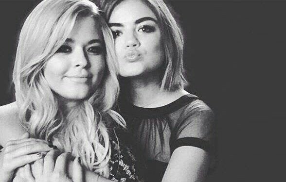 Pretty_Answers's tweet image. #PrettyLittleLiars We Love You! ❤

Love,
The #PLLarmy 

PrettyLittleAnswers.com