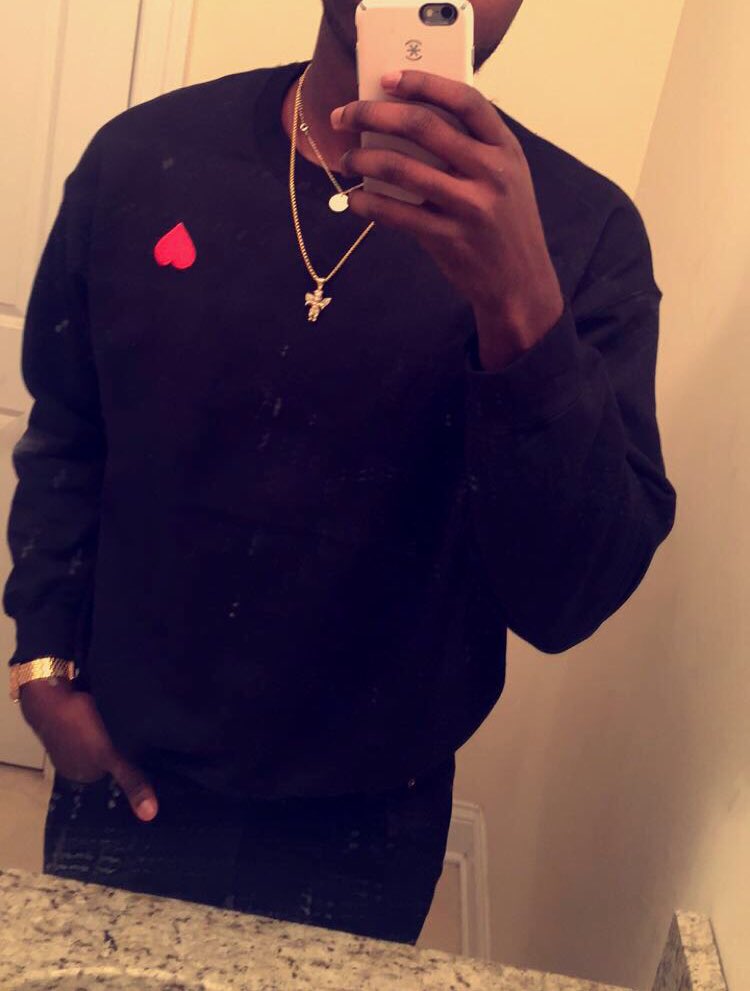Xtravalid's tweet photo. "Its Complicated" Crewneck ❤️
Only at SikkFits 😈
#MoWork 💪🏾 #WeGone 🚀 https://t.co/pMKyZAQEgN
