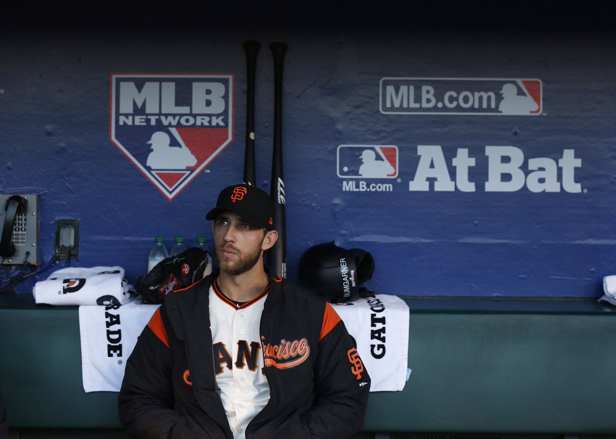 Mr. Bumgarner = #AwardWorthy  VOTE: atmlb.com/2dwUZyF  #SFGiants https://t.co/CWTmvkykXS