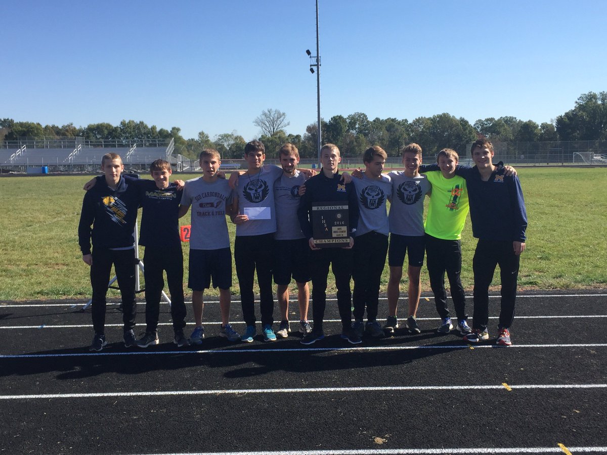 MarionWildcats's tweet photo. 1st Boys Cross Country title in MHS history! #GoWildcats https://t.co/SETo6cxtGm