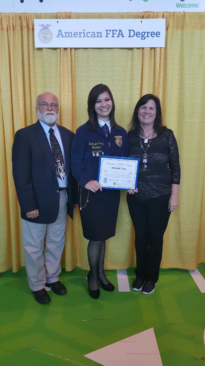 bvolktunnell's tweet photo. Makayla Cruz, former Bryan FFA President received her FFA American Degree today.  @LaneBuban @timothyrocka https://t.co/mAsX45eyq0