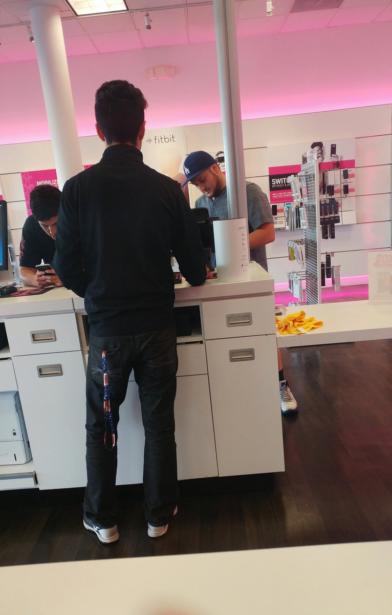 hannahEDUB's tweet photo. Good job Braulio on figuring out what the customers needs are. 👏 #edubwins @iamlegendheng @isaac2691 @BraulioMadriga8 @RealEWInc https://t.co/QDVNTv5bqU