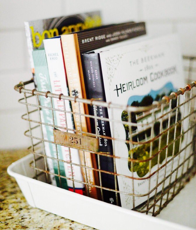 KOOK_BOEKEN's tweet photo. Kookboeken opruim tip!
https://t.co/QyXom07iJP
#kookboeken #tip #stylen #cookbook #keuken @RoomedNL #ebook #ecook @ECOOKapp #praktisch https://t.co/bJ2e5eMx78