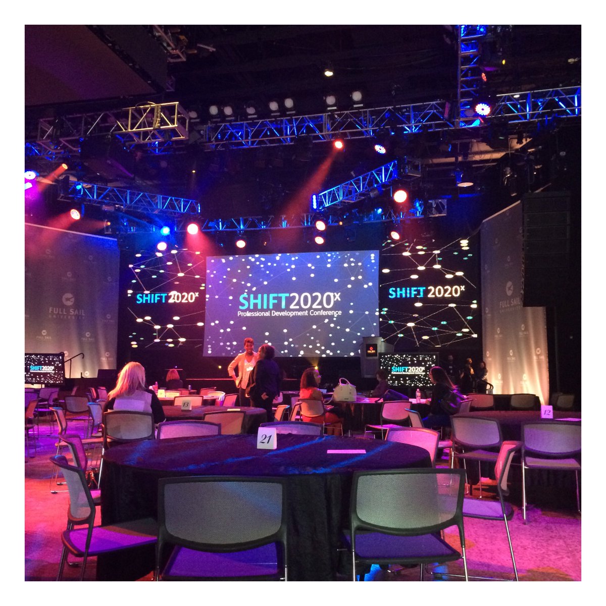 brandiparigian's tweet image. What an amazing &amp;amp; inspiring event! 💙#shiftforward @womenofattFL