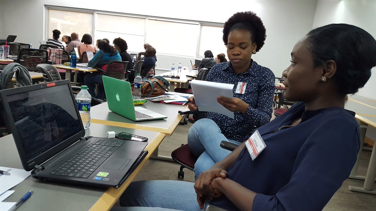 khadijasebro's tweet photo. Had a great last couple days @lokjackgsb with @DaphneRepain #digitalstrategy #module1 #usability #ux #socialmediastudies #praticallearning https://t.co/O8pLCbbsQb