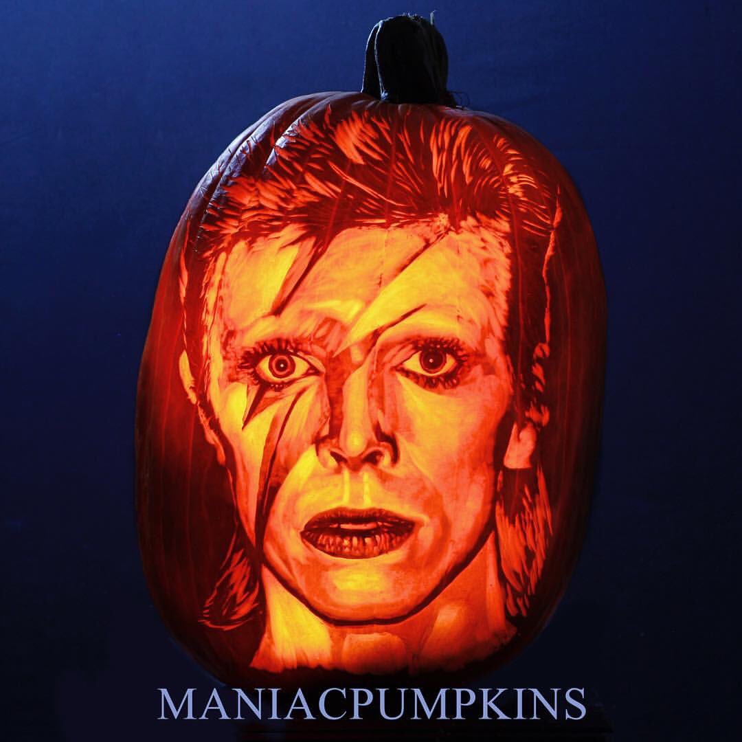 Maniac Pumpkin Carve tweet media