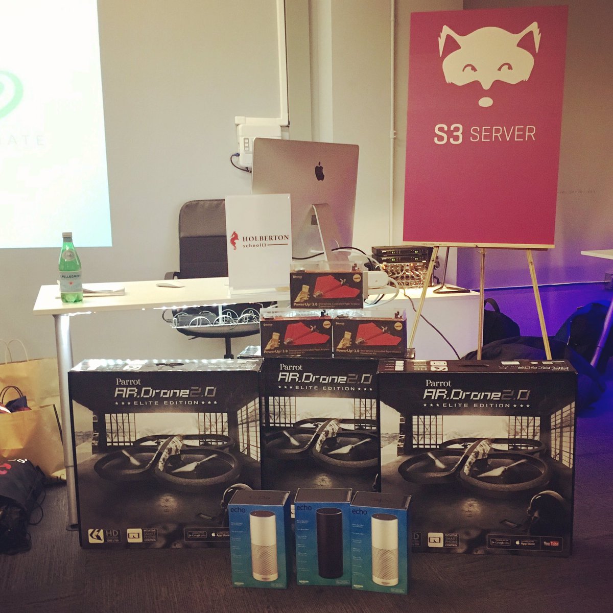 _rahulreddy's tweet photo. #hackathon #s3server #winnerswin https://t.co/4A5SuYYeT2