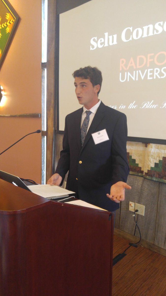 mewohlstein's tweet image. Selu picnic #highimpactpractices#SeluConservancy #thereasonisradford# @radford_alumni @radfordu @BrianOHemphill