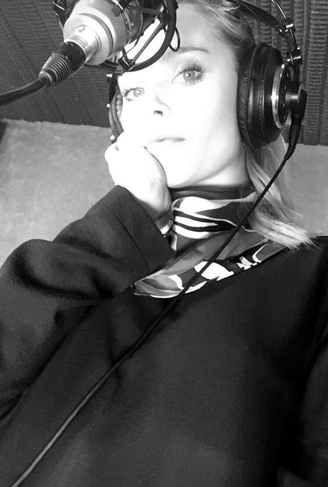 VZenereFR's tweet photo. #PHOTO @VaLuZenere aujourd'hui | A♡ https://t.co/0V793wf5xL