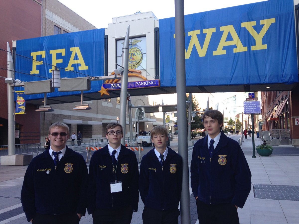 CenterpointFFA's tweet photo. One more FFA National Convention is in the books. It's time to load up the van &amp; head south back to Arkansas! #TransformFFA https://t.co/XfdoKmxzbC