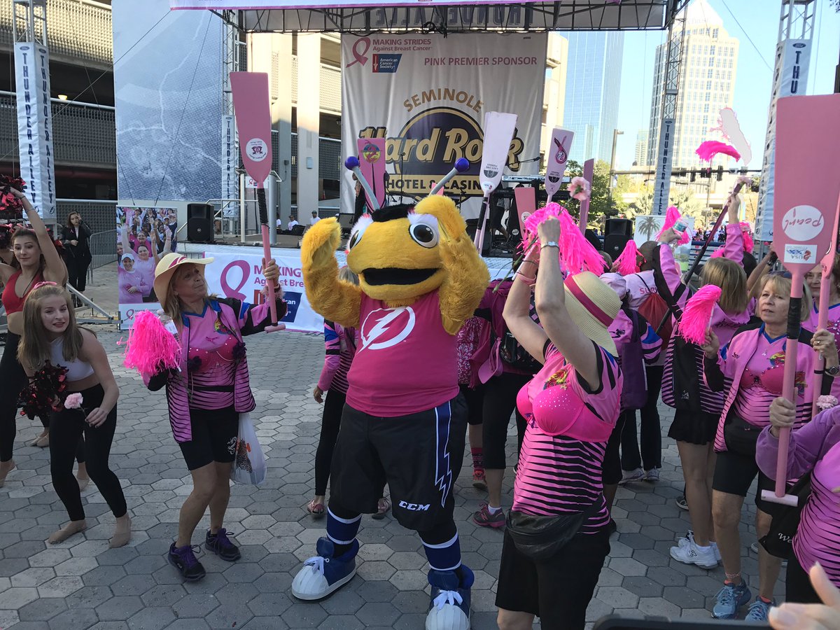 ThunderBugTBL's tweet photo. Happy Saturday! Started my morning at the Making Strides Breast Cancer Walk!!! >:) #PinkBug https://t.co/txfeYqnqWr