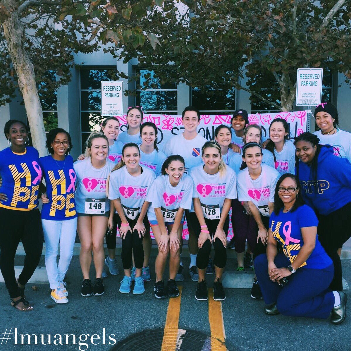 We had such a great time at the Think Pink 5K this morning supporting breast cancer research!! 💕🎀💟🚺