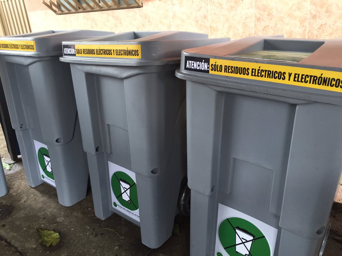 TeslaTIC's tweet photo. @MinAmbienteCo @ReciclaxRock @RowZine @Ministerio_TIC @TecnosferaET @MinMinas https://t.co/7QZmMhoyWv