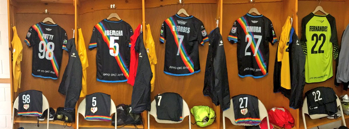 RayoOKC's tweet photo. 2-hours till kickoff!
The boys are back in the π kits 2night for a MASSIVE clash in Fort Lauderdale!
#FTLvOKC | #push4November | #VamosRayo https://t.co/UAPeUbSx5M