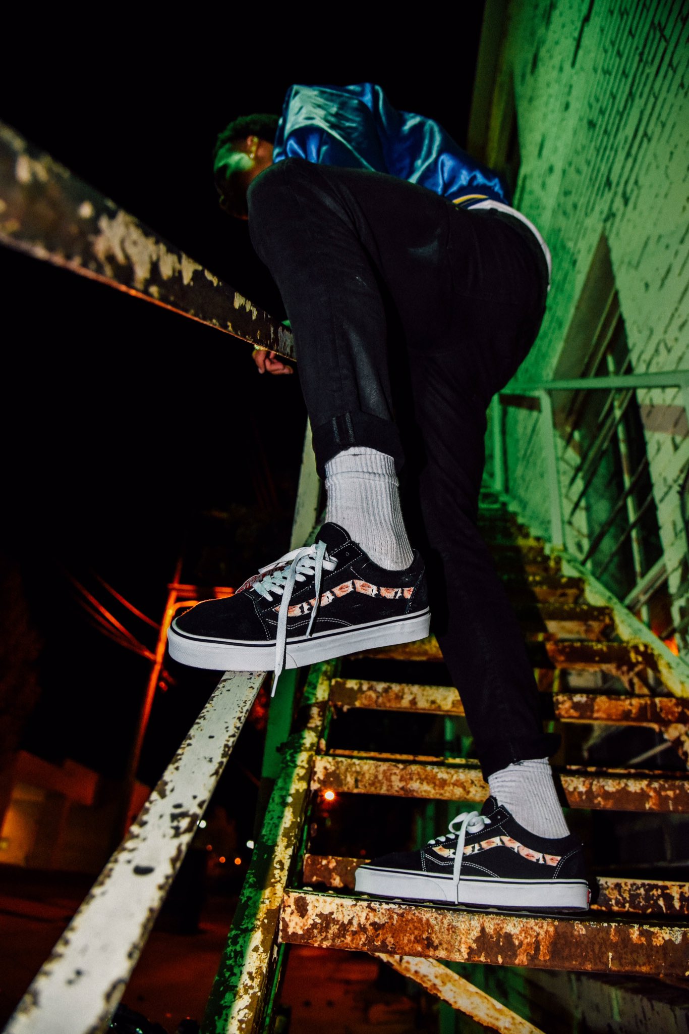 Vans hotsell x amac