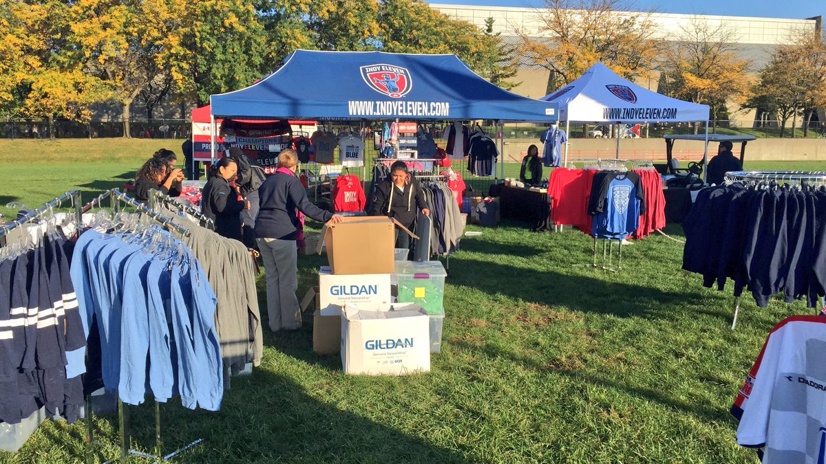 IndyEleven's tweet photo. 🎁 TONS of great merchandise available tonight, including 2 for $30 shirt + scarf combo otherwise on sale for $20 a piece! #GoodGrabs https://t.co/heYH35Aljv