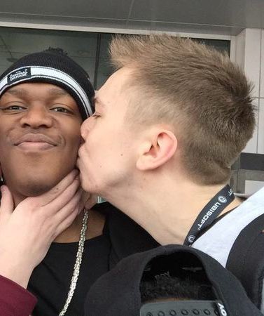 KSlMON_'s tweet image. 