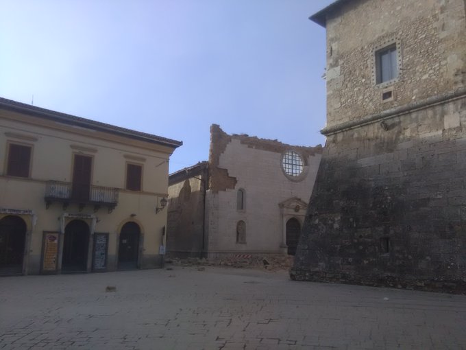 View image on Twitter