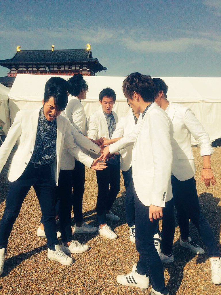 TAKESHI_show_wa's tweet photo. ｢平城京天平祭 FM OSAKA Dramatic LIVE｣に出演させて頂きました！

晴天の中、世界遺産の平城宮跡でライヴ🎤最幸でした��身が引き締まりました！！
Collars、初SOLIDEMOの皆さん、ライヴを観て下さり、一緒に盛り上がって下さりありがとうございました！ https://t.co/DM6OC9L6kA