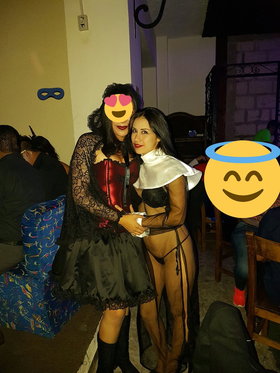 Catsex16's tweet photo. Hermosa @fersw82 en #HallowenSw  @ClubColiseumSW @Kassana2015 https://t.co/wvGaHidNvP